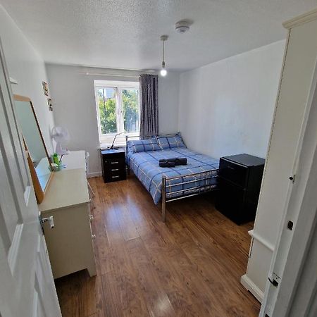 Cozy Double Bedroom In Zone 1-2 Central ロンドン エクステリア 写真